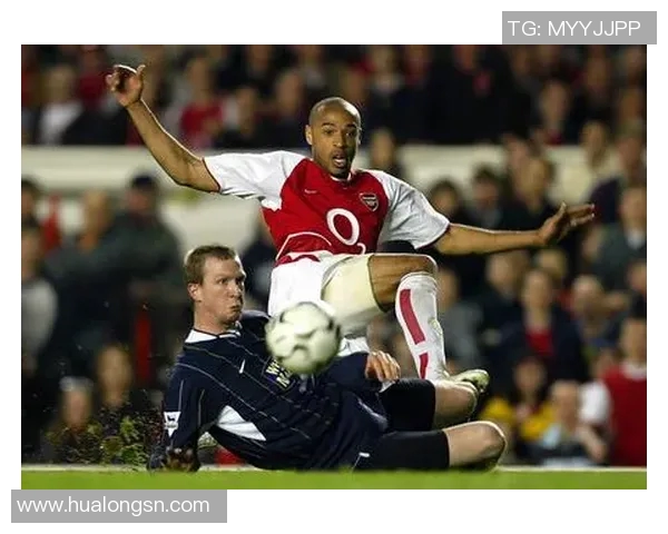 足球巨星亨利的情感历程与经典瞬间全景回顾